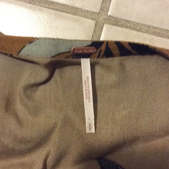 💜3/$15 5/$25💜 Free People Tree Swing Floral Tunic - Picture 4 of 5